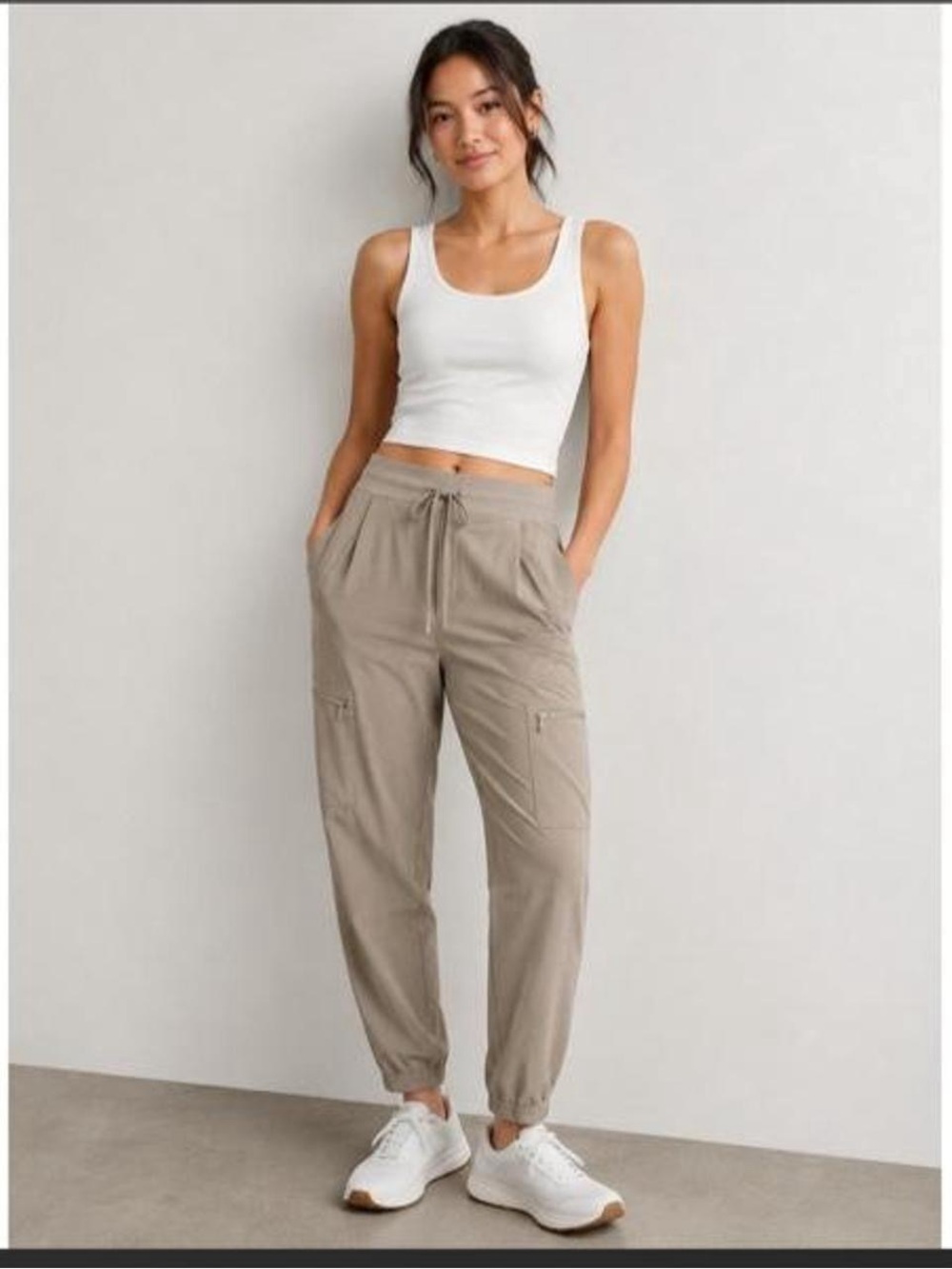 Athleta go far travel pant Jogger in Taupe